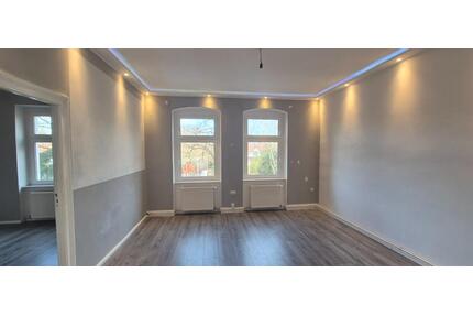 Helle 2-Zimmer-Altbauwohnung mit Parkblick & modernster Technik - Schöneiche bei Berlin