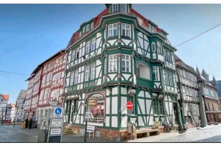 Fachwerkzauber am Marktplatz im Herzen Fritzlars