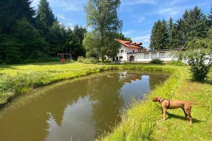 Haus zum Kaufen in Neureichenau 480.000,00 € 484 m²