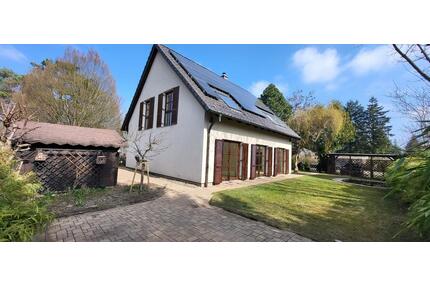 Gepflegtes Haus in mediterranem Flair mit 6,5 Zi in Mahlsdorf-Süd - Berlin Treptow-Köpenick