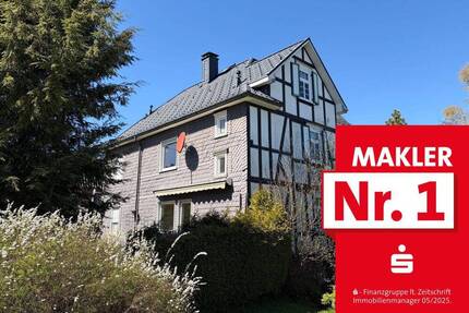 Zweifamilienhaus mit großzügigem Garten - Erndtebrück