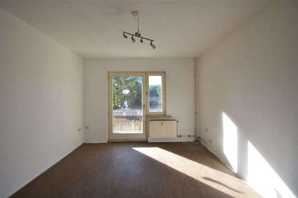 Wohnung zum Kaufen in Voerde (Niederrhein) 72.000,00 € 50 m²