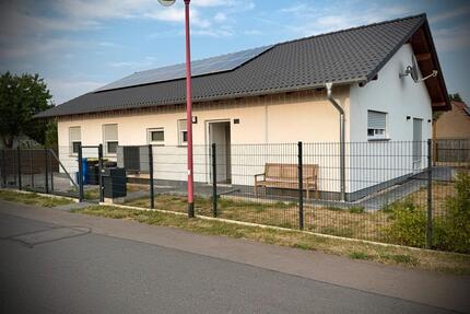 Provisionsfrei von Privat: Moderner Bungalow in Ichtershausen - Amt Wachsenburg