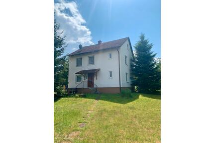Einfamilienhaus mit großem Grundstück in ruhiger Lage - Dürrwangen