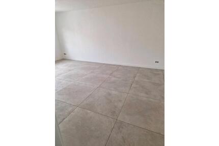 Moderne 3 Zimmer Wohnung nähe Saarbrücken (Stiring-Wendel) - Püttlingen