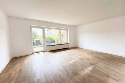 Lichtdurchflutete 3-Zimmer-Wohnung mit Terrasse in attraktiver Lage! - Lauenburg/Elbe