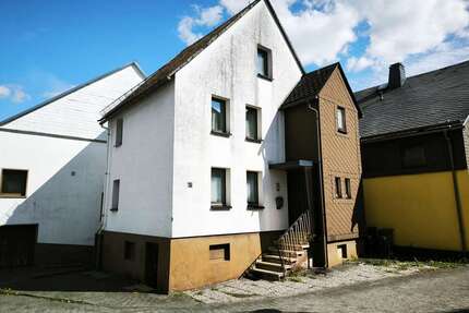 Haus zum Kaufen in Mengerskirchen 98.000,00 € 62 m²