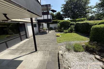 Haus zum Kaufen in Essen 720.000,00 € 355 m²