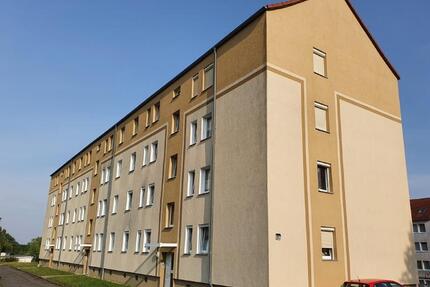 Möblierte Dreiraumwohnung in schöner Wohnlage mit Einbauküche! - Crimmitschau
