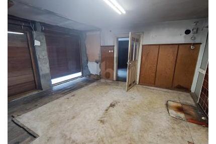 DENKMALGESCHÜTZES HISTORISCHES GESCHÄFTSHAUS - Weißenhorn