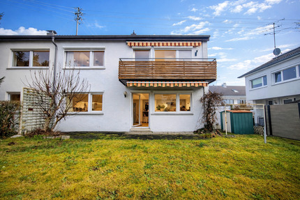 Wohnen in Seenähe - vielseitige Doppelhaushälfte mit zwei Wohneinheiten und sonnigem Garten - Uhldingen-Mühlhofen Oberuhldingen