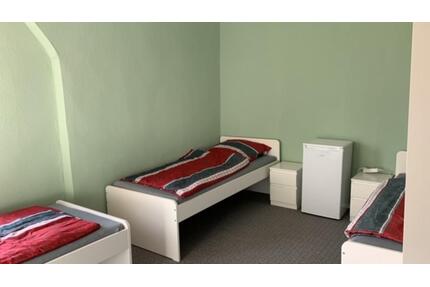 Vermiete Monteurwohnung mit 10 Betten + 4ZKBBB + Parkplatz bei Alzey - Bechtolsheim