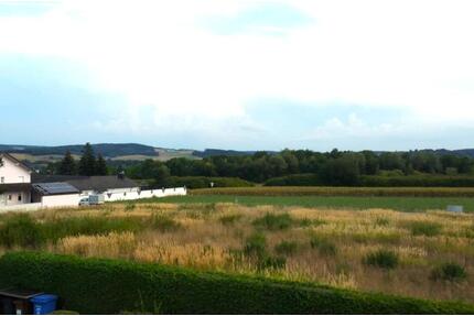 Wohnung in Bad Birnbach. Sonniger Balkon mit Panoramablick!