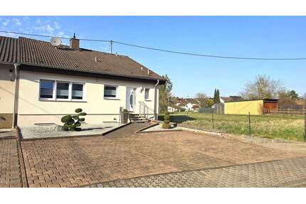 Saniertes Einfamilienhaus mit Einliegerwohnung in TOP-Lage von Hülzweiler - Schwalbach / Hülzweiler