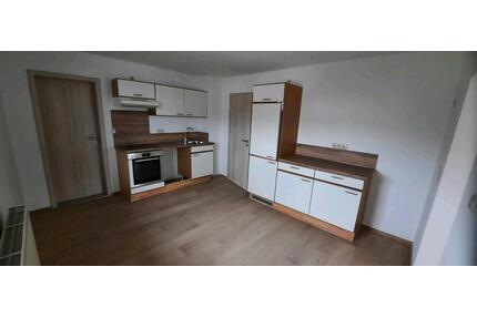 helle 3 Zimmer Wohnung - 850,00&nbsp;EUR Kaltmiete, ca.&nbsp; 82,00&nbsp;m&sup2; in Cham (PLZ: 93413)