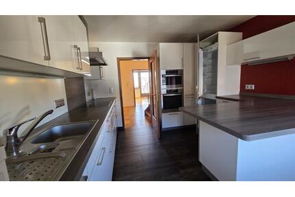 Wohnung zu vermieten - 900,00&nbsp;EUR Kaltmiete, ca.&nbsp; 140,00&nbsp;m&sup2; in Aichhalden (PLZ: 78733)