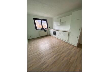 Einfamilienhaus mit 4 zimmer - 700,00&nbsp;EUR Kaltmiete, ca.&nbsp; 120,00&nbsp;m&sup2; in Schwalmtal (PLZ: 36318)