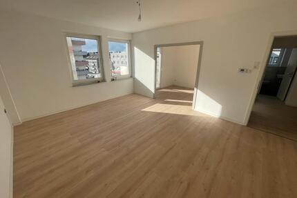 Erstbezug nach Kernsanierung, 77qm, 3 Zimmer, Aufzug, Stellplatz - Wuppertal Gemarkung Barmen