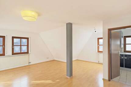 Wohnung zum Kaufen in Ludwigsburg 250.000,00 € 75 m²