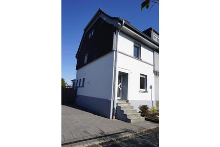 Charmantes Reiheneckhaus in Hattingen Welper Gartenstadt Hüttenau