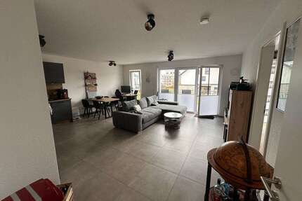 Wohnung zum Mieten in Troisdorf 975,00 € 60.51 m²