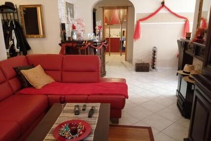 3-Zimmer Souterrainwohnung in Mannheim-Neckarau mit Terasse