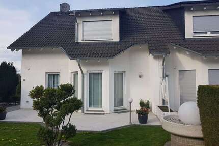 Haus zum Kaufen in Buseck 639.000,00 € 197 m²