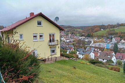 Freistehendes Einfamilienhaus mit separater Einliegerwohnung - Bad Hersfeld