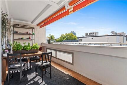 Wunderschöne 2 Zimmer Wohnung mit großem Sonnenbalkon - Leverkusen