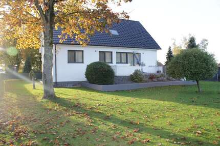 Haus zum Kaufen in Hennef 795.000,00 € 200 m²