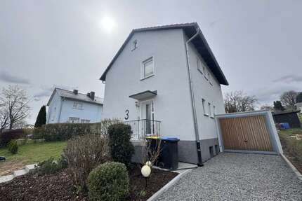 Haus zum Kaufen in Hauneck Oberhaun 215.000,00 € 107.31 m² - Hauneck / Oberhaun