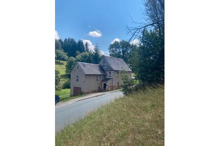 Einfamilienhaus mit großem Grundstück und Bachlauf - Annaberg-Buchholz
