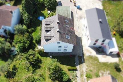 Gepflegtes MFH. Zentrale Lage. 1 Whg. leer - Inningen