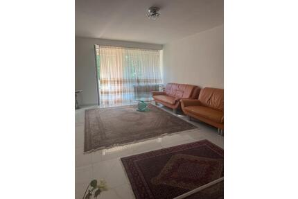 Gepflegt Eigentumswohnung+Tiefgarage Nähe Einkaufszentrum - Hamburg Wandsbek