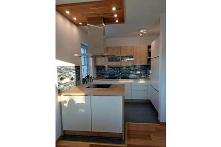 3-Zimmer-Wohnung - 980,00&nbsp;EUR Kaltmiete, ca.&nbsp; 90,00&nbsp;m&sup2; in Metten (PLZ: 94526)