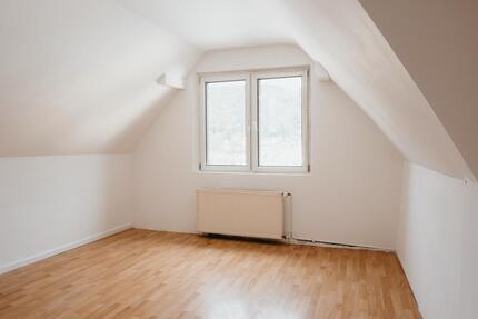 4-Zimmer Wohnung - sofort frei & frisch renoviert - Werdohl