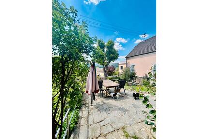 Wohnen mit Aussicht in Höhenlage mit extra Baugrundstück - Windeck