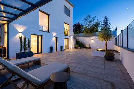 Haus zum Kaufen in Biburg 1.350.000,00 € 242 m²