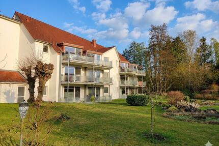 2-Zimmer Dachgeschosswohnung mit Aufzug und Balkon in ruhiger Wohnlage! - Mölln