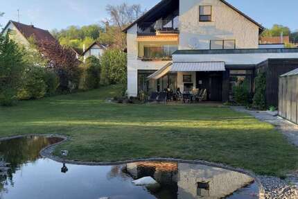 Haus zum Kaufen in Regenstauf 1.180.000,00 € 408 m²