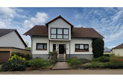 Geräumiges Wohnhaus in guter Lage - Losheim am See