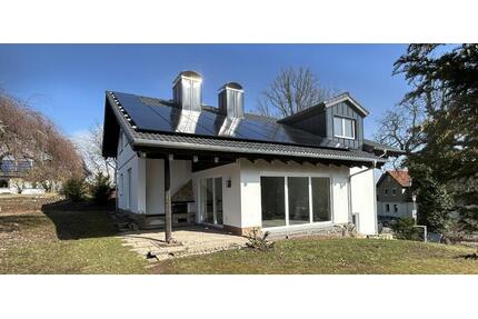 Haus - Erstbezug nach Sanierung mit Garten (152qm+62qm) - Ebersdorf bei Coburg