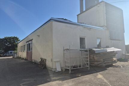 Halle ca. 540 m² auf 2 Etagen zu vermieten - Anzing