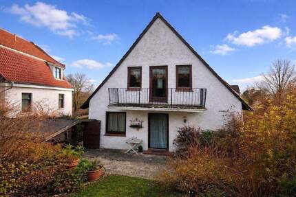 Einfamilienhaus mit großem Grundstück - Eutin