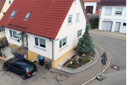 Haus zu vermieten - 900,00&nbsp;EUR Kaltmiete, ca.&nbsp; 125,00&nbsp;m&sup2; in Laichingen (PLZ: 89150)