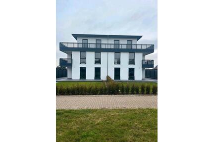 Erstbezug nach Neubau DHH - 2.150,00&nbsp;EUR Kaltmiete, ca.&nbsp; 206,00&nbsp;m&sup2; in Kirchlengern (PLZ: 32278)