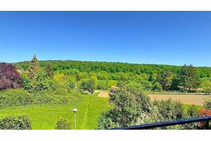 Stuttgart-Hoffeld: Herrlicher unverbaubarer Blick ins Ramstal - 1 Familienhaus mit Garten & Garage - gepflegte, ruhige WohnlageP