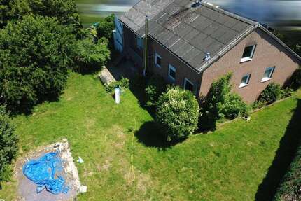 Haus zum Kaufen in Wachtberg 449.000,00 € 244 m²