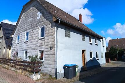 Gelegenheit! Zweifamilienhaus - 155.000,00&nbsp;EUR Kaufpreis, ca.&nbsp; 198,00&nbsp;m&sup2; in Ilsede (PLZ: 31241)