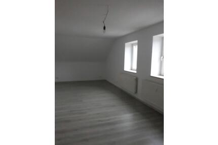 Vermiete Doppelhaushälfte - 800,00&nbsp;EUR Kaltmiete, ca.&nbsp; 100,00&nbsp;m&sup2; in Stendal (PLZ: 39576)